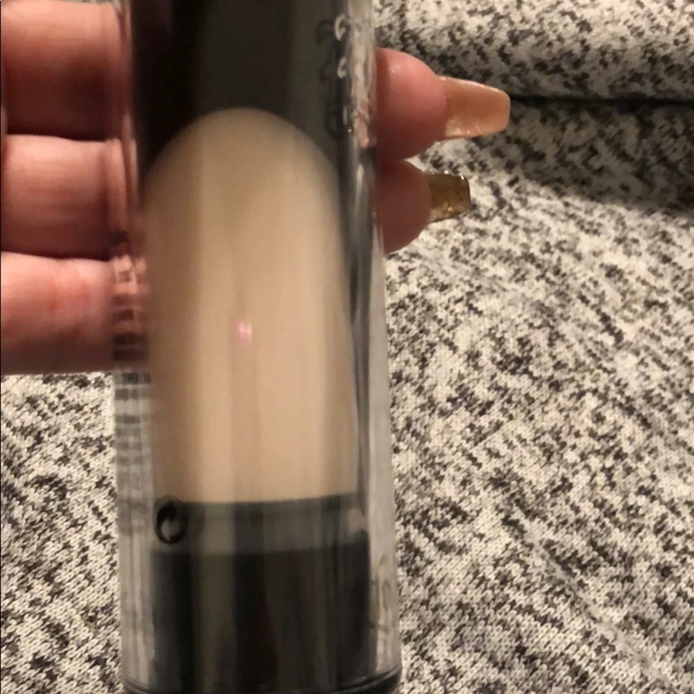 Kat Von D Light 40 Neutral Lock It Foundation